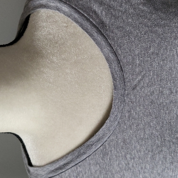 Arizona Jean Co. heather gray short sleeve tee - Picture 3 of 10